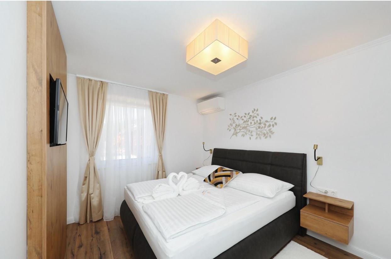 Villa Tin Apartments ทริบานี-ครุสชิซา ภายนอก รูปภาพ